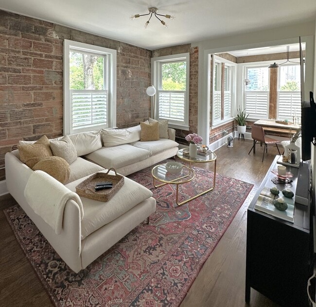 Open floor plan - 939 Piedmont Avenue