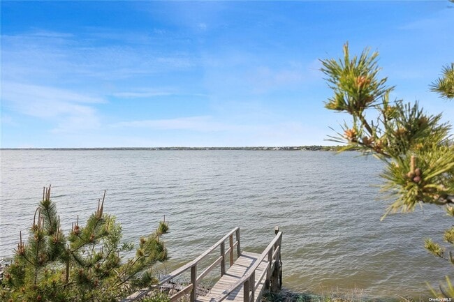 Photo - 298 Dune Rd