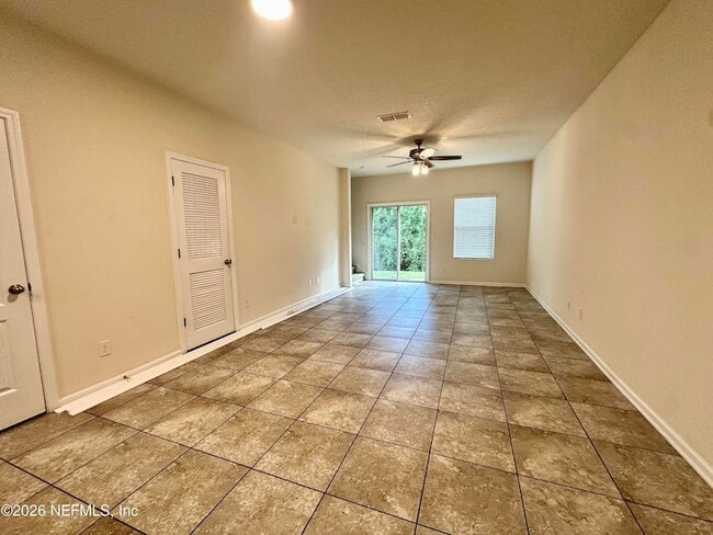 Photo - 794 Servia Dr