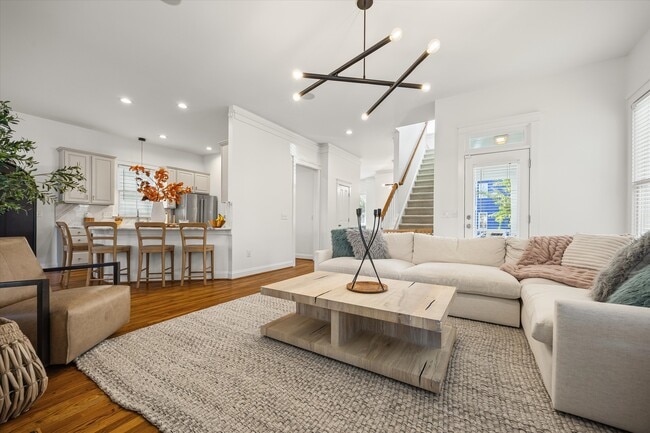 Photo - 12621 Doster Ave