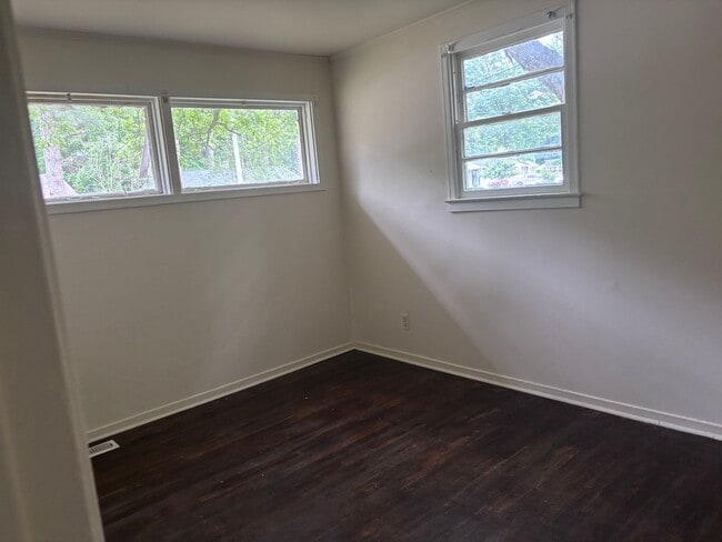 Photo - 2317 Briarfield Rd