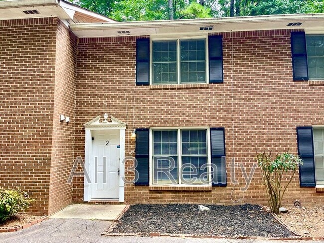 Building Photo - 310 S Jeff Davis Dr Unit #2 Rental
