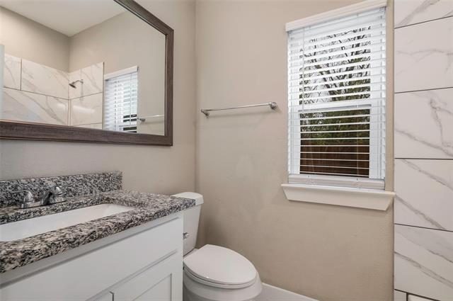 Photo - 5000 Linder Ave