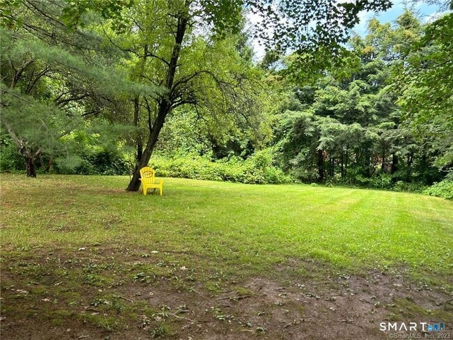 549 W Woods Rd