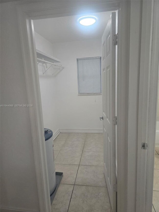 Photo - 3260 NE 19th Ave Unit Apt 17