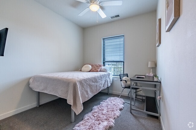 2BR, 1BA - Bedroom A