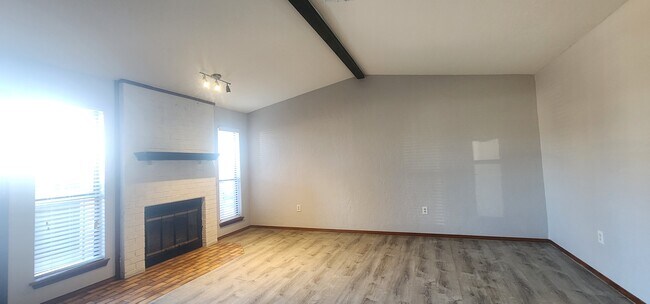 Photo - 907 NE Tortoise Dr