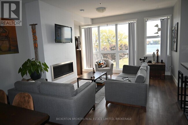 Photo - 130 Water St Unité 207