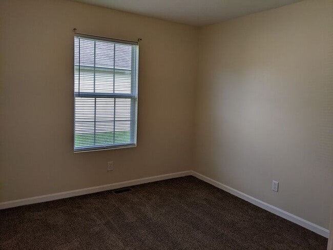 Photo - 4 Bedroom Home on East Side-Pets Welcome