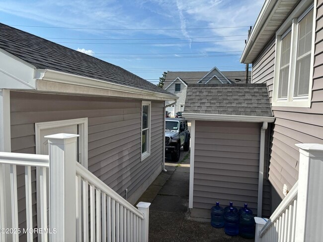 Photo - 516 2nd Ave