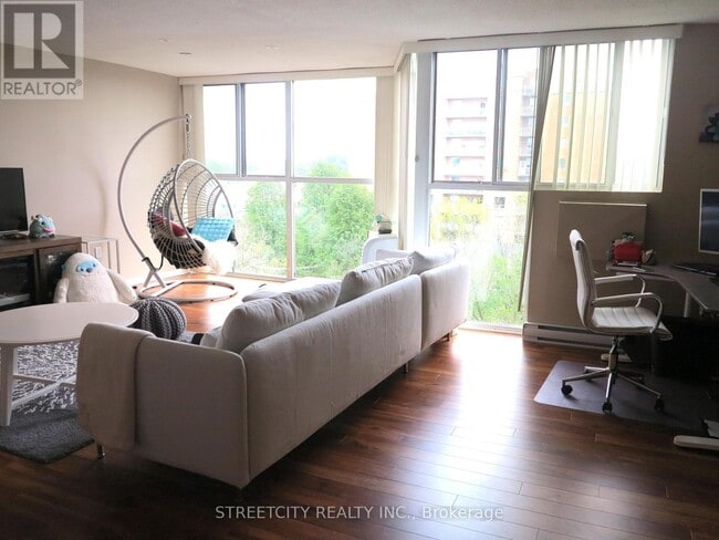 Photo - 127 Belmont Dr Unité 610