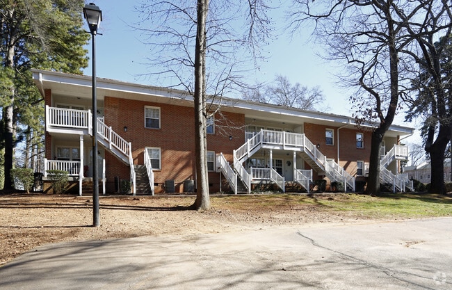 Photo - Shamrock Apartments