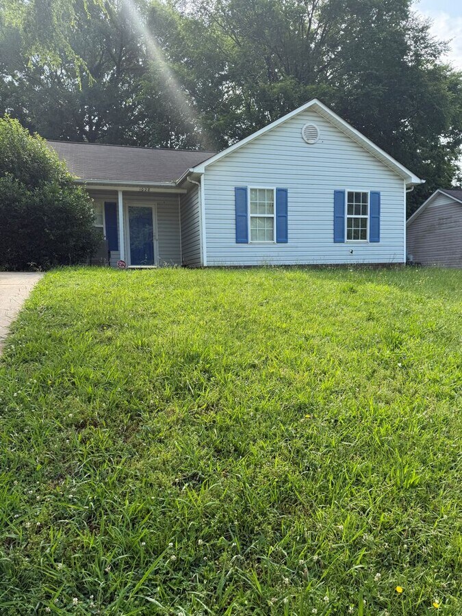 3 bedroom house - 3 bedroom house