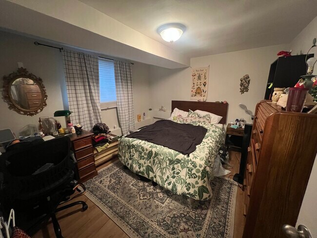 12 Sutherland Rd Unit 3