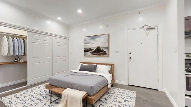 Photo - Loma Manor