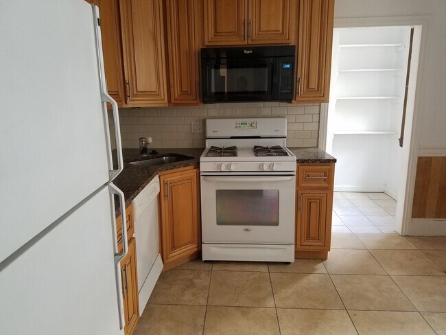 Photo - 350 S 15th St Unidad #3