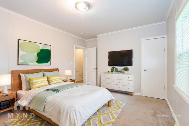 Photo - 1630 Elaine Rd