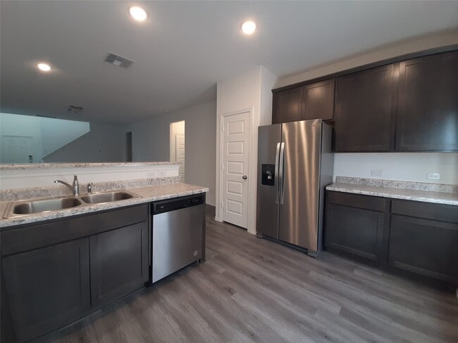 Photo - 16568 Moss Ln