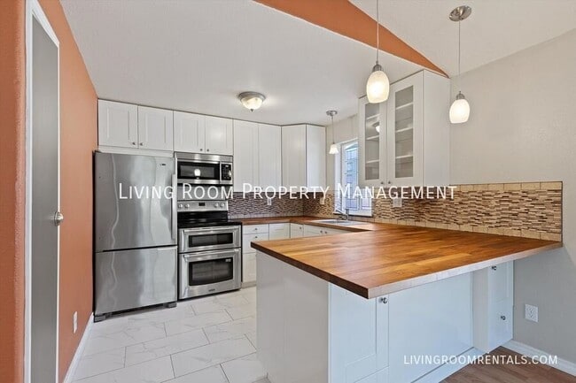Photo - 1318 NE Rosa Parks Way