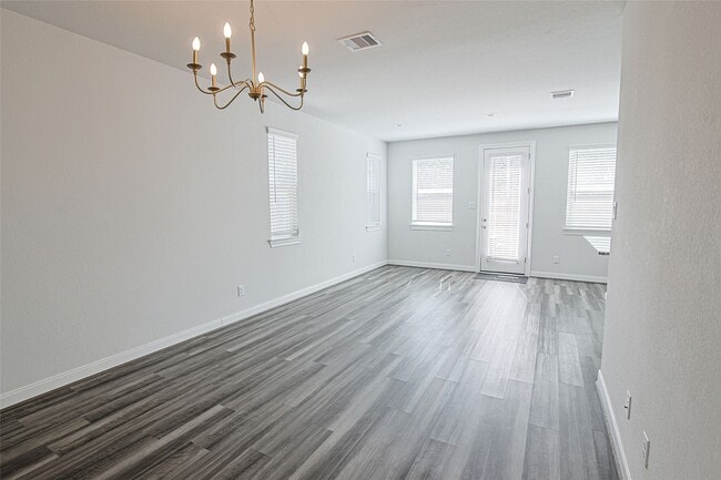 Photo - 10005 Brickhouse Dr