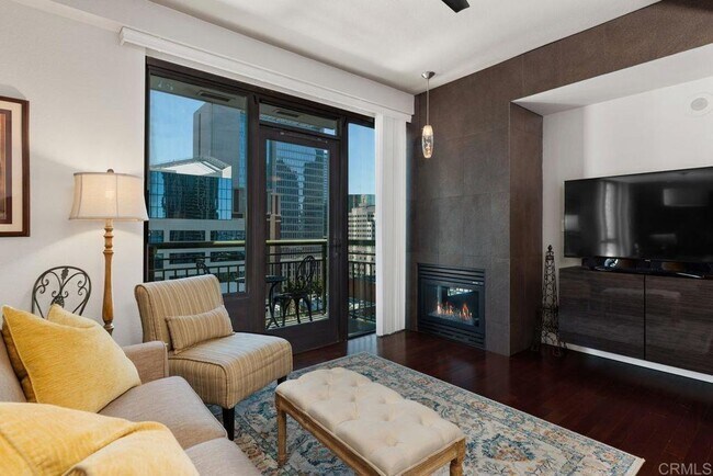 Photo - 1240 India St