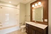 2BR, 2BA-1150SF