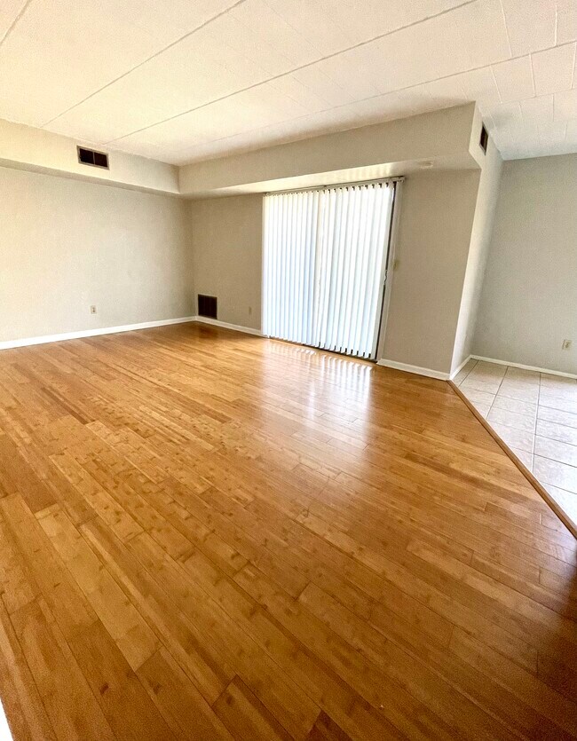 Photo - Pine View Apartments