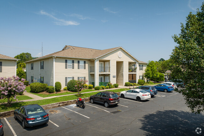 Building Photo - The Pointe at Westland Rental
