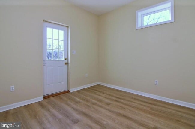 Photo - 629 Mineral Ave