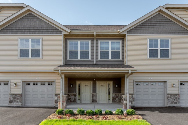 High Bluff Townhomes Resident Building Exterior