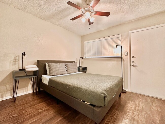 Photo - Premium University Quarters 1x1