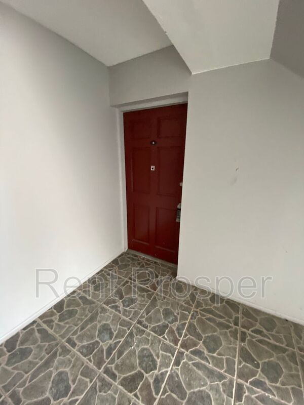 1442 Holden Ave Condo For Rent in Orlando, FL