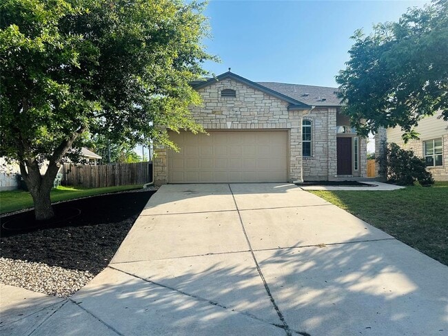 Building Photo - 245 Verano Dr