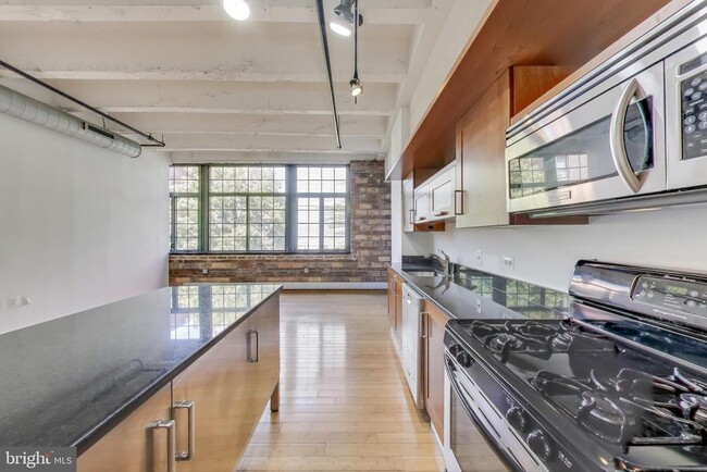 Building Photo - 1401 Church St NW Unit 306 Rental