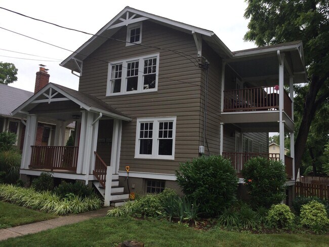 Photo - 215 E Bellefonte Ave Unidad 1