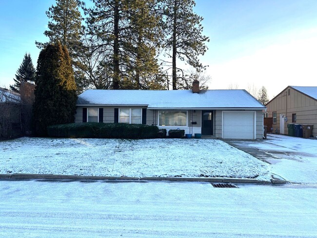 Building Photo - South Hill 3-Bedroom, 2-Bath Rancher with Finished Basement