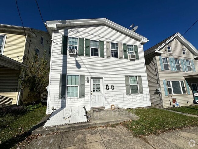 Building Photo - 317-201 W. Main Street Rental