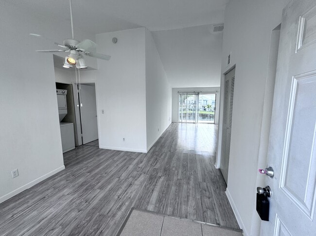 Building Photo - 2512 Woodgate Blvd Rental