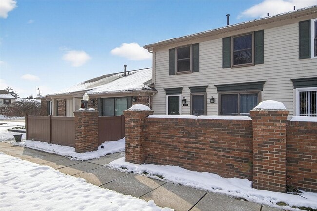 Photo - 41070 Southwind Dr Unit 92