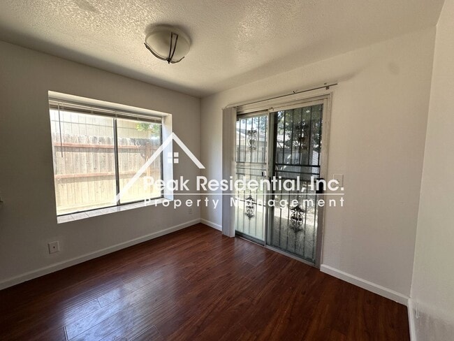 Photo - Spacious 3bd/2ba House with 2 Car Garage