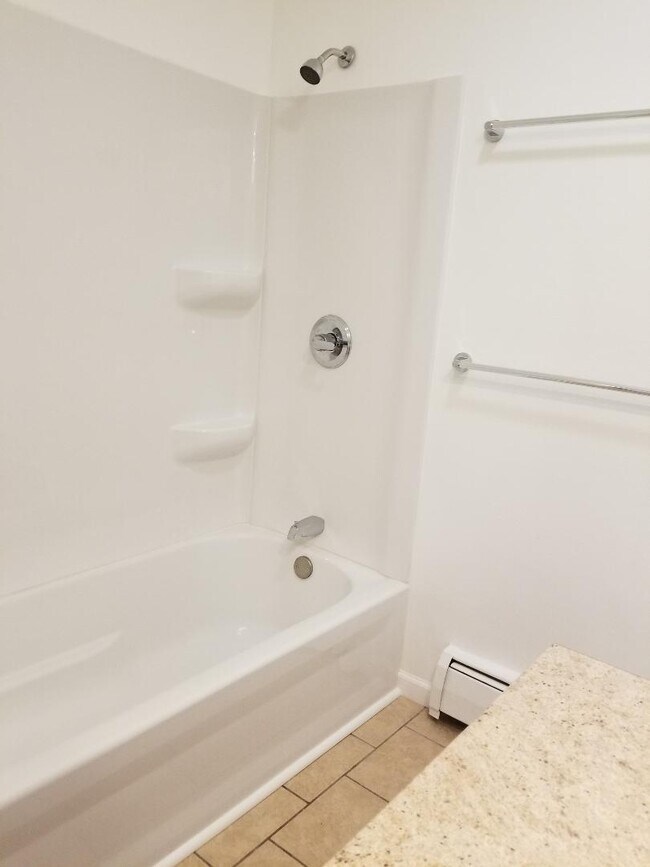 Tub/shower combo