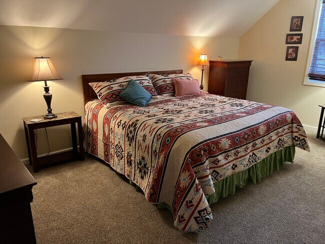 cama tamaño king - 203 Three Runs Plantation Dr