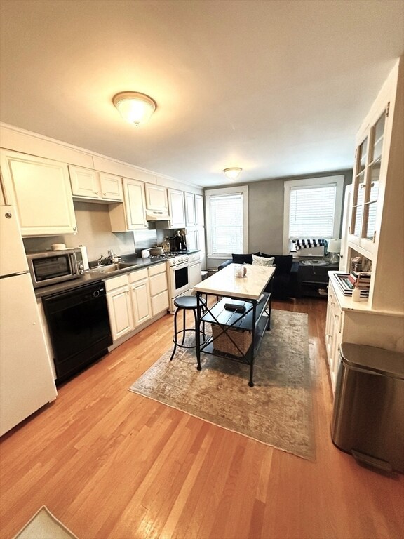 Photo - 531 E 8th St Unidad 1