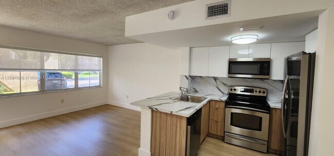 Photo - 8660 NW 5th Terrace Unidad 15-109