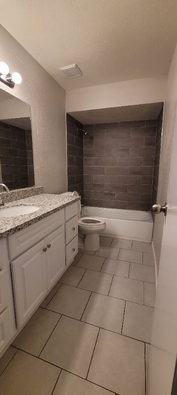 Photo - 730 Memorial Mews St