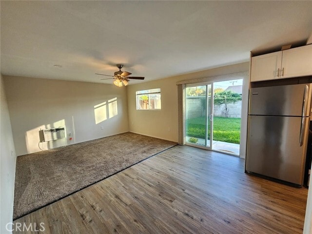 Photo - 412 Delphine Pl