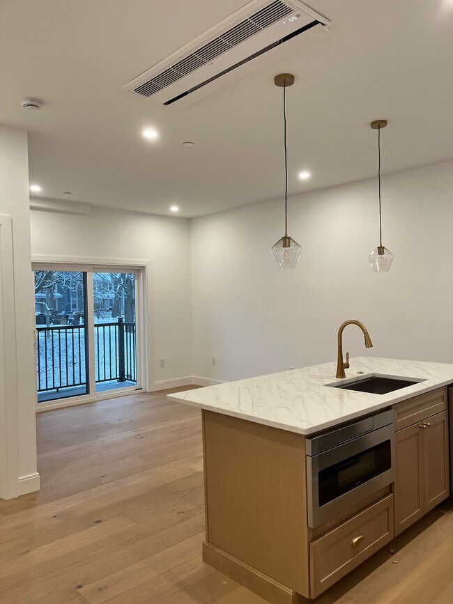 Photo - 10 Rockland St Unit 2