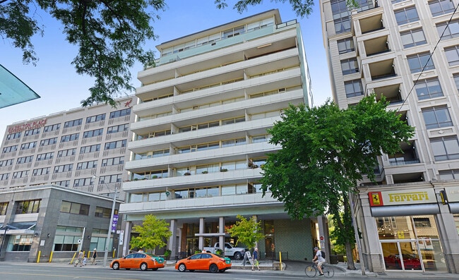 Building Photo - Avenue Park Apartments