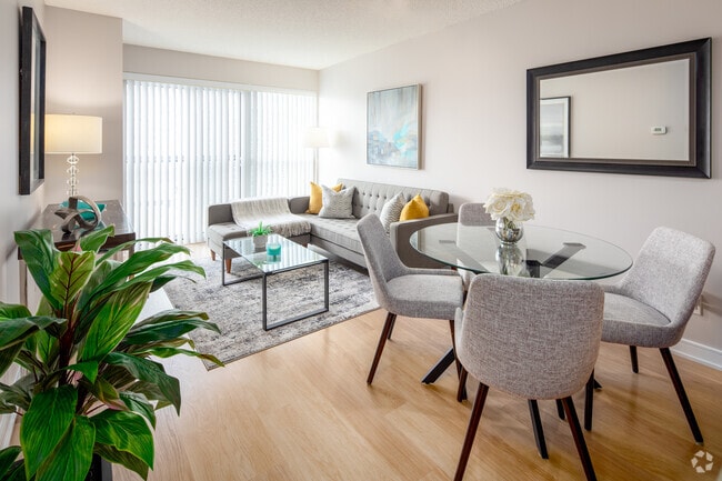 Interior Photo - Motion