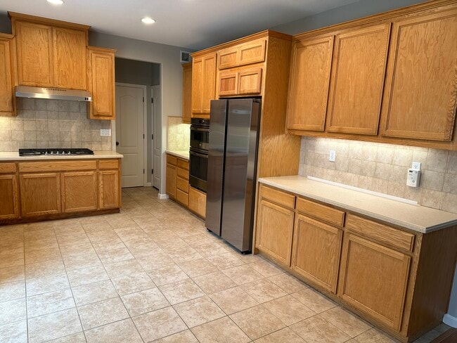 Photo - 2449 Milford Dr